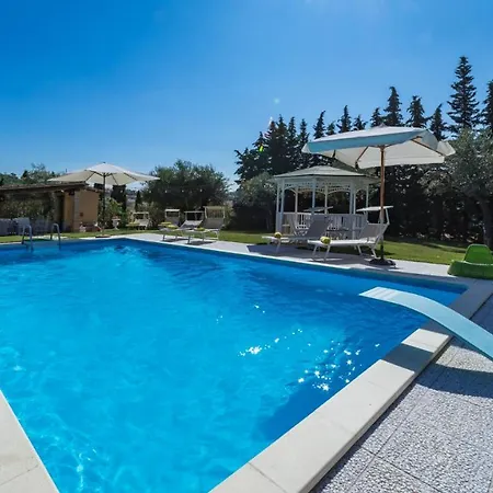 Villa Il Podere Di Fi 8, Emma *